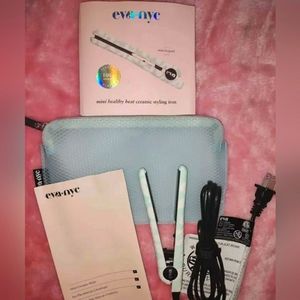 Eva NYC Mini Straightener